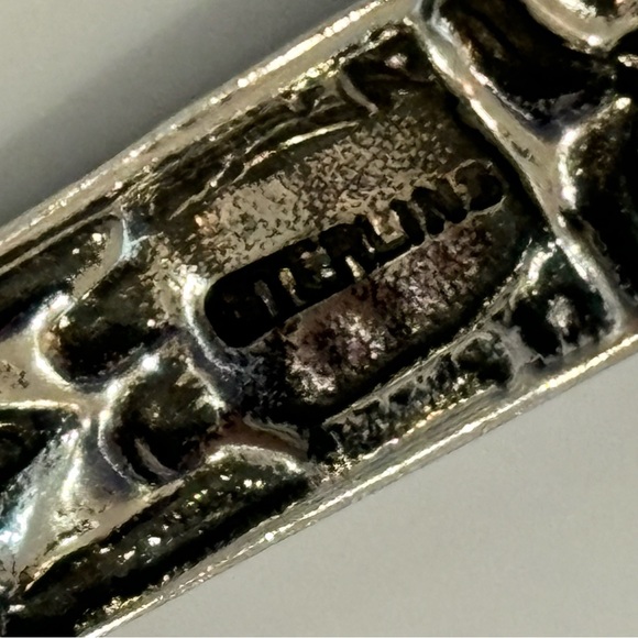 Vintage Sterling Silver Totem Pole Earrings VERY DETAILED - Picture 9 of 9